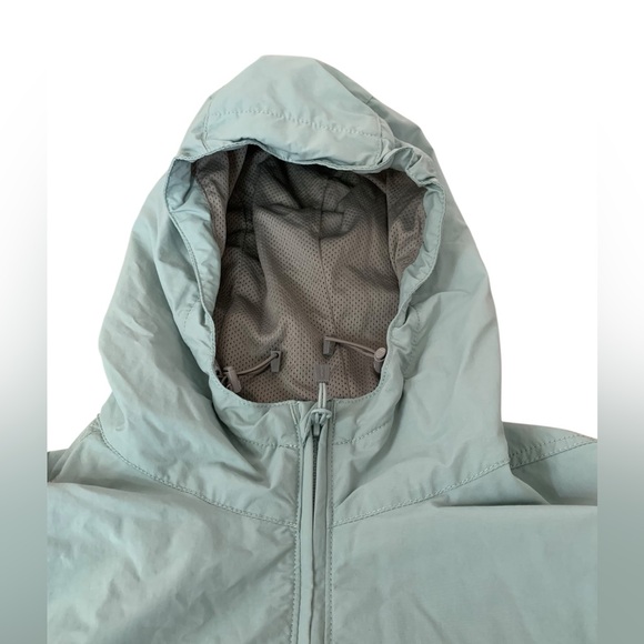 RAIN DEFENDER® LOOSE FIT LIGHTWEIGHT PACKABLE ANORAK (best for XL read desc.) - Picture 3 of 12